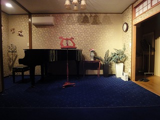 ピアノ室６