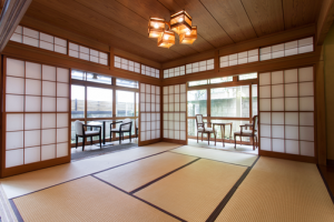 この和室写真はまるで明治時代に撮られたような写真です。